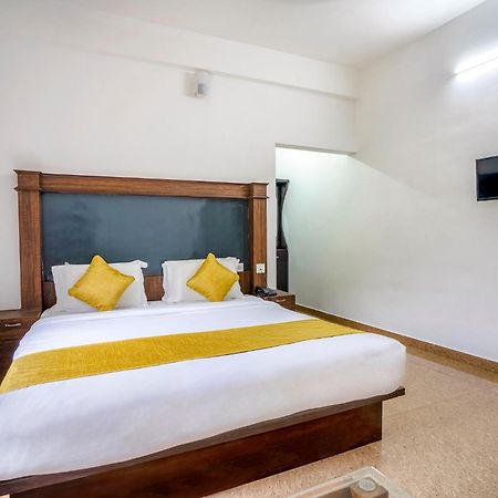 Fabhotel Abrigo Residency Anaviratty Экстерьер фото